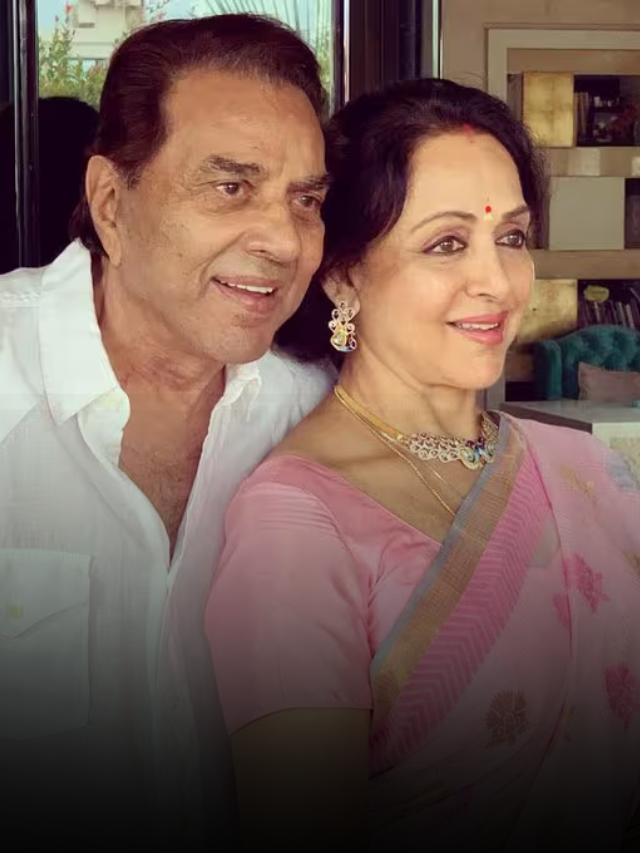 Hema-Dharmendra-44th-wedding-anniversary